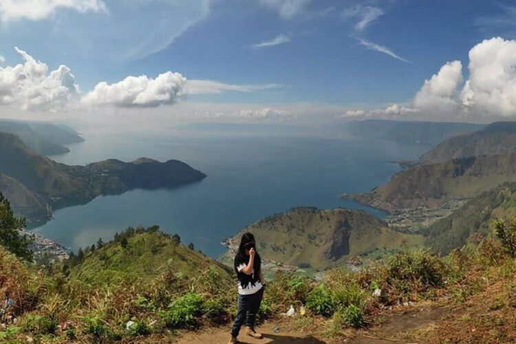 bukit gajah bobok - traveling ke karo - sumut